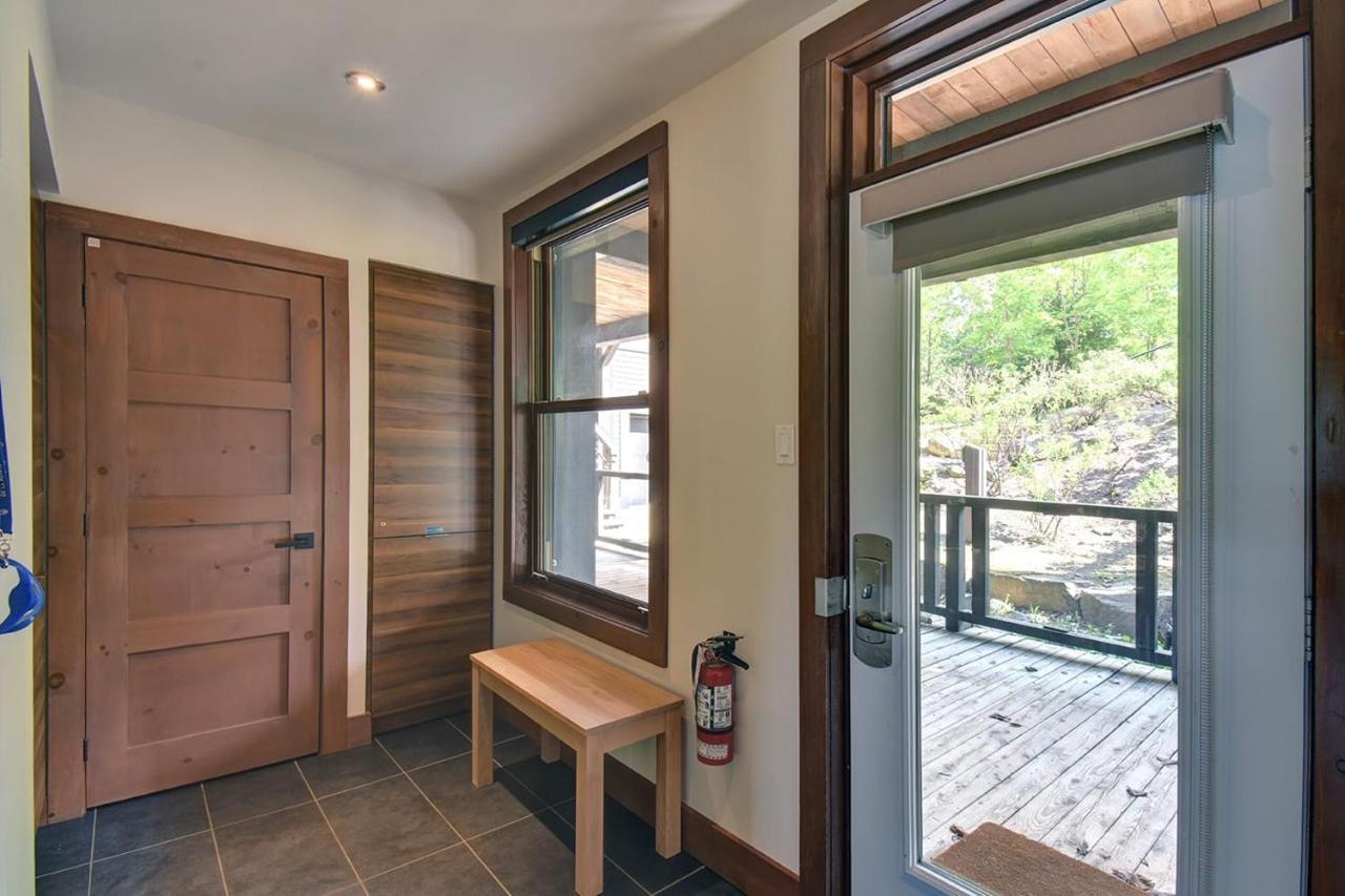 Quiet Condo On Ground Floor Steps To The Lake Lac-Superieur Exterior foto