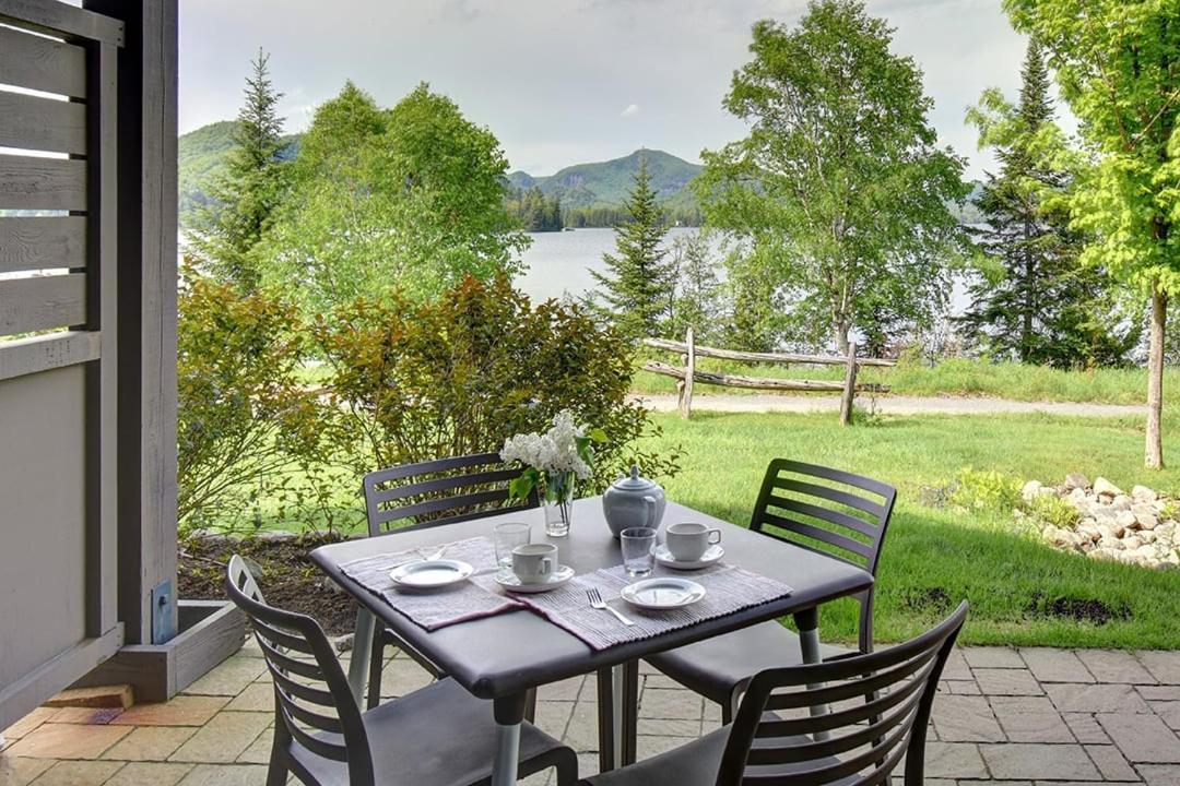 Quiet Condo On Ground Floor Steps To The Lake Lac-Superieur Exterior foto